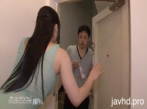 Seorang pelacur memasang jebakan untuk tetangganya Yui Kawagoe